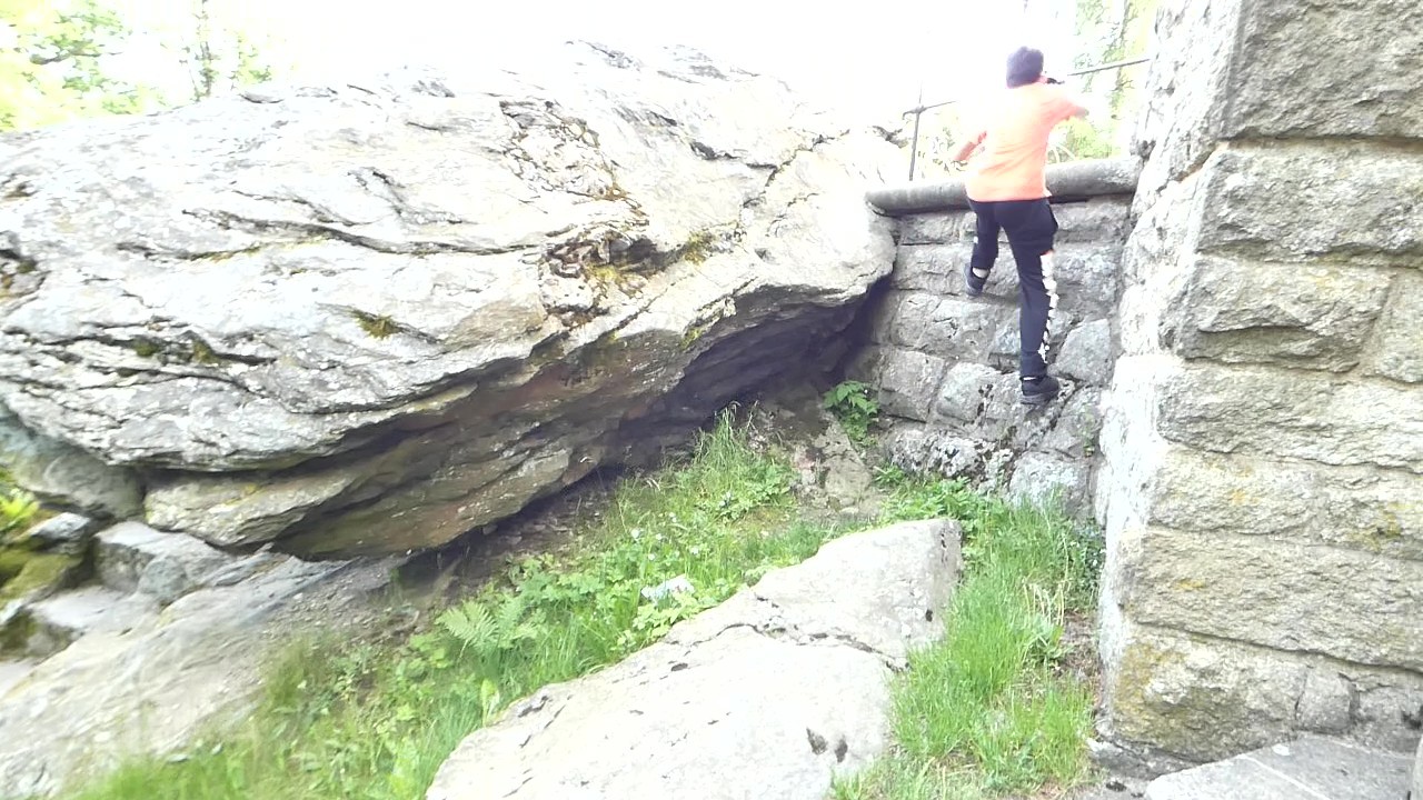 p1090344---frame-at-0m3s.jpg