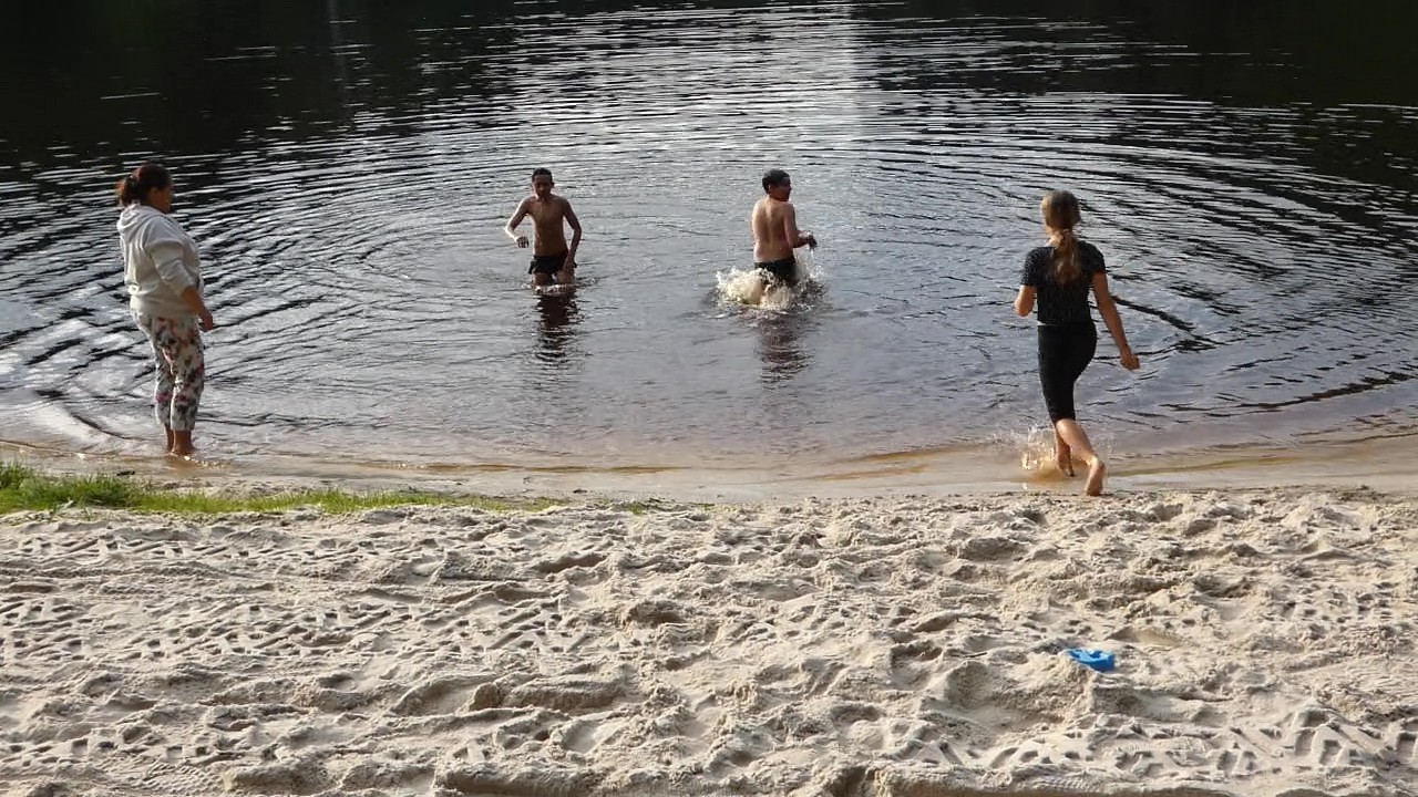 p1090692---frame-at-0m17s.jpg